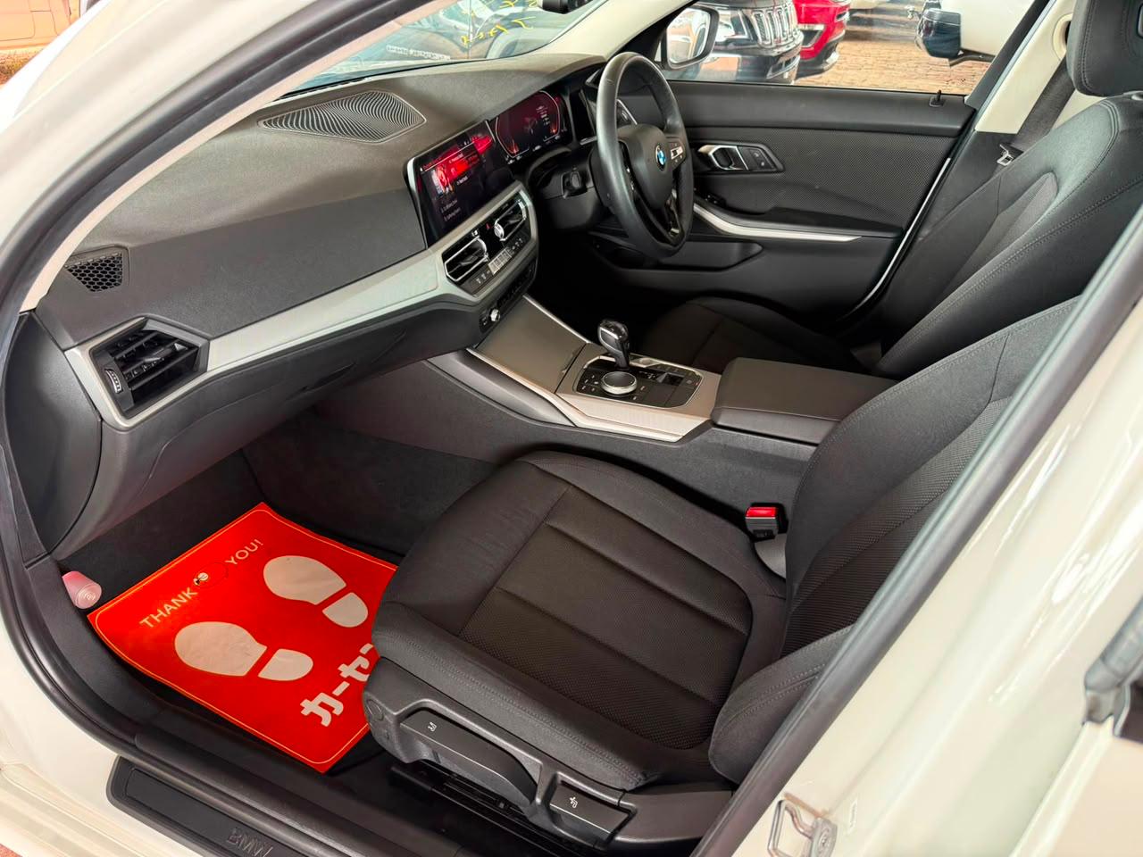 BMW 320i